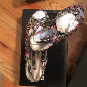 Jones New York heels. Sale 💜